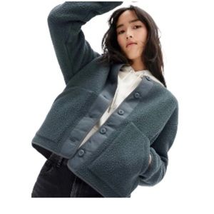 Everlane renew teddy fleece jacket